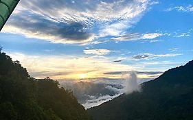 拉拉山峻林渡假农场